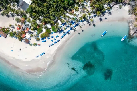 Puntarenas: Isla Tortuga Boat Tour with Lunch and Snorkeling