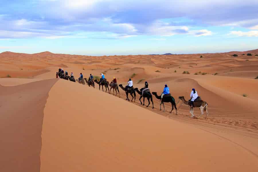 Merzouga: 1 Nacht im Wüstencamp mit Abendessen & Kamelritt. Foto: GetYourGuide