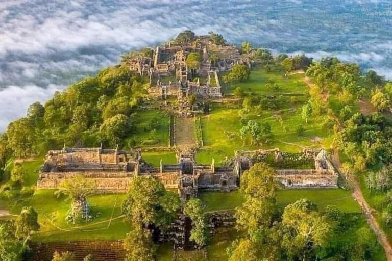 Tour privato di un giorno intero di Preah Vihear, Koh Ker e Beng MealeaBerlina privata