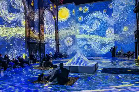 Saigon: Kunst & Cafe-Hopping Tour mit Van Gogh & Monet-Ausstellung