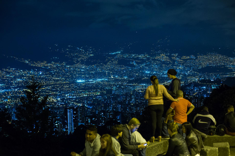 Medellin: Tour of viewpoints, selfie zone, adventure and dinner included.