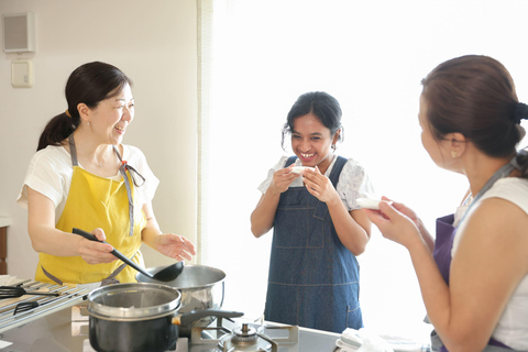 Nagoya: Make Handmade Udon Nagoya Style & Miso Tasting