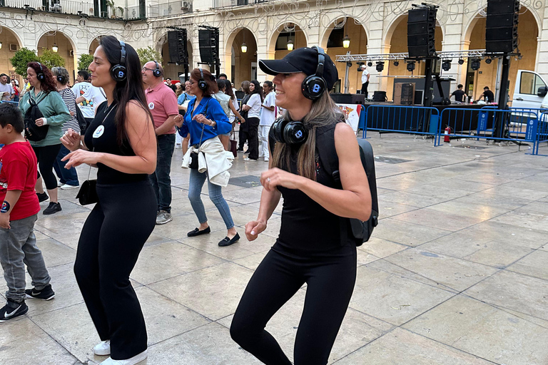 Alicante: BAILALOPARTY/ Tour a piedi del partito silenzioso