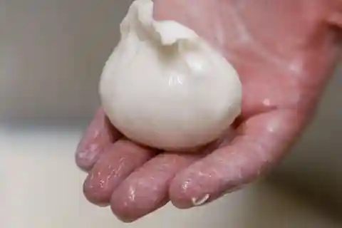 Puglia: Masseria Seppunisi Tour, Cheese, Burrata Tasting