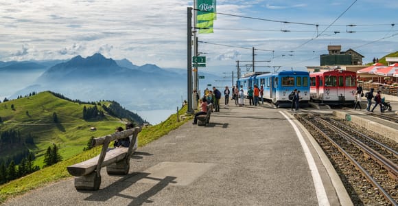 Mt. Rigi & Lake Lucerne: Small Group Day Tour from Luzern