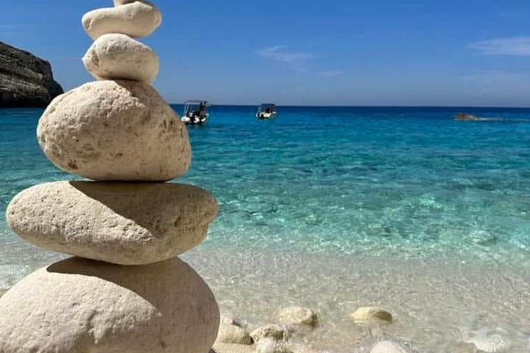 Bahía de Navagio Playa Blanca Costa Oeste Porto Vromi Anafonitria