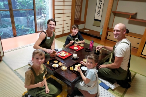 Wagashi (Japanse zoetigheden) Koken :Kyoto bij FushimiinariKookles Wagashi (Japanse zoetigheden) Kyoto