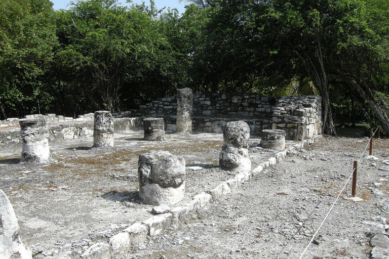 Visita guiada a Cancún: yacimiento arqueológico de El Meco, Cartas y compras