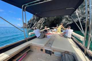 Vernazza – Cinque Terre: Bootstour bei Sonnenuntergang mit Aperitivo