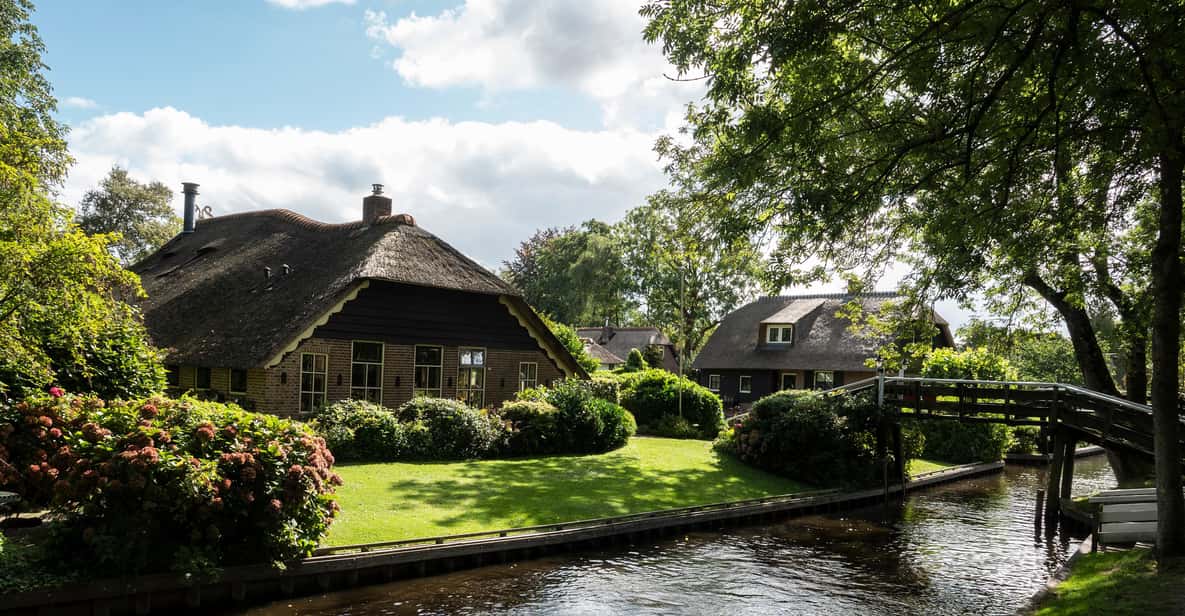 Afbeelding 6 van Amsterdam: dagtrip naar Giethoorn, rondvaart en wandeltour