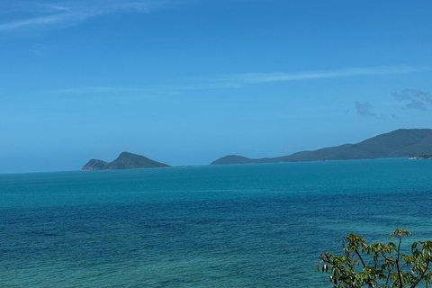 Airlie Beach: Whitsunday Coastal Culture & Pub Tour