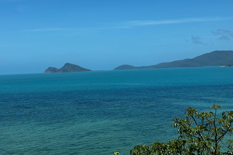 Airlie Beach: Whitsunday Coastal Culture & Pub Tour