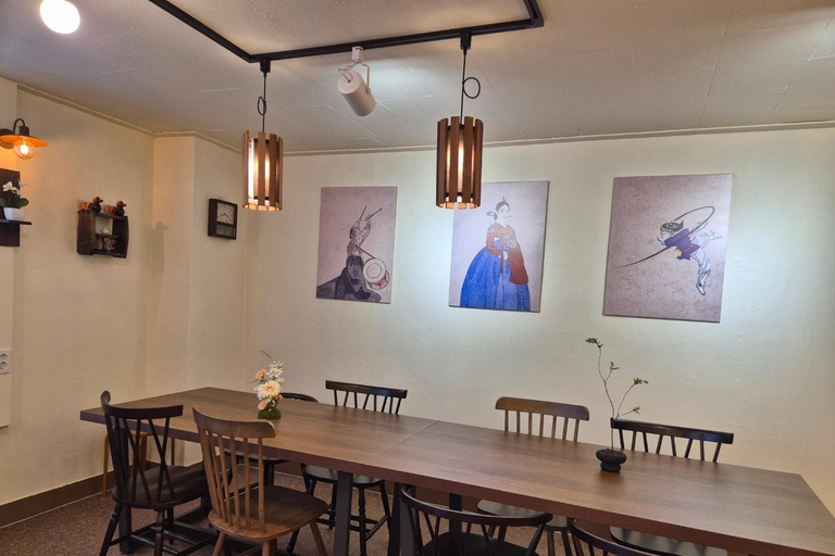 Seoul: 6-Dish Korean Cooking Class & Hidden Alley Tour