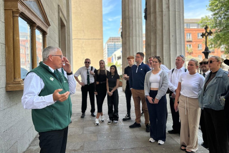 都柏林：与本地导游一起探索历史与亮点步行游都柏林：与当地导游一起漫步历史与亮点