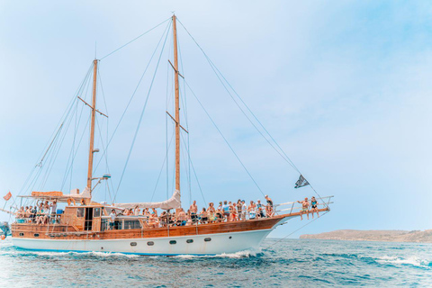 Malta: Blue Lagoon, Crystal Lagoon & Comino and Sea Caves Malta: Malta, Gozo & Comino and Sea Caves