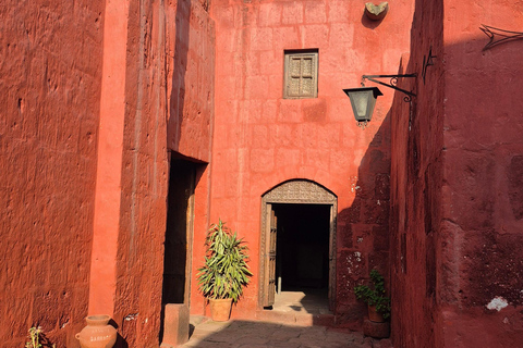 Arequipa: City Tour and a visit to the Monastery of Santa Catalina Arequipa: City Tour and Visit to the Santa Catalina Monastery