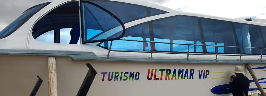 Îles flottantes des Uros : visite guidée, culture et tradition.