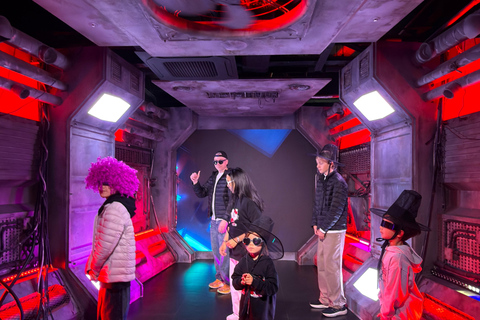 Seoul: K-Pop Dance Class and Video Shoot at HiKR Ground