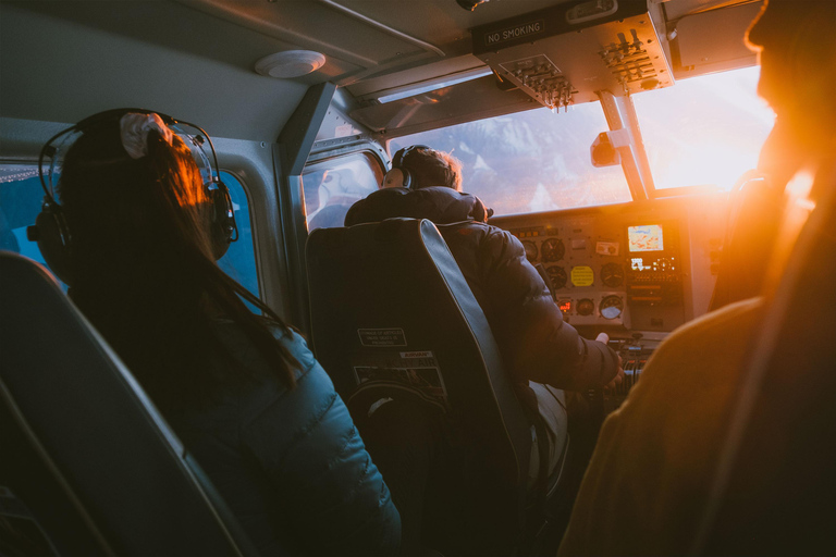 Queenstown: Sunrise Glacier Scenic Flight