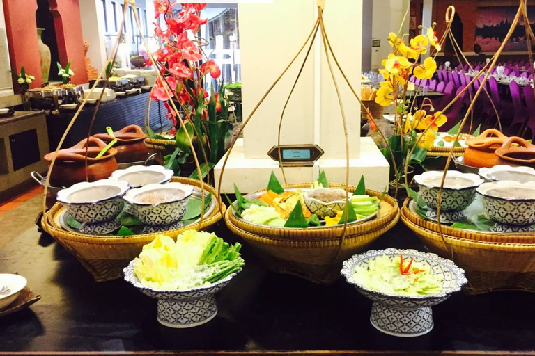 Siem Reap: Evening Buffet & Apsara Dance Evening Buffet & Apsara Dance（No transfer service）