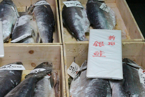 Tokio: Tour a pie gastronómico y cultural del Mercado de Pescado de Tsukiji