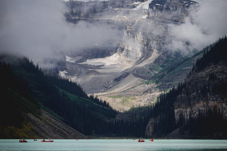 Hassle Free Sightseeing Moraine Lake & Lake Louise Tour