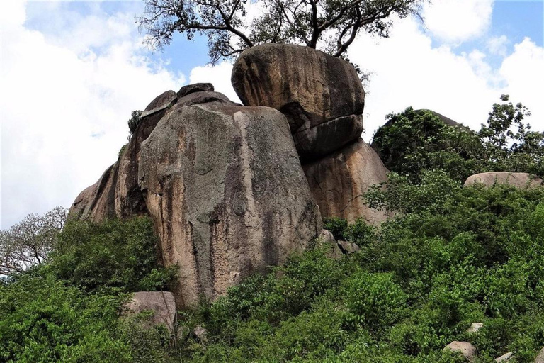 From Nairobi: Kit Mikayi Day Trip with Guide