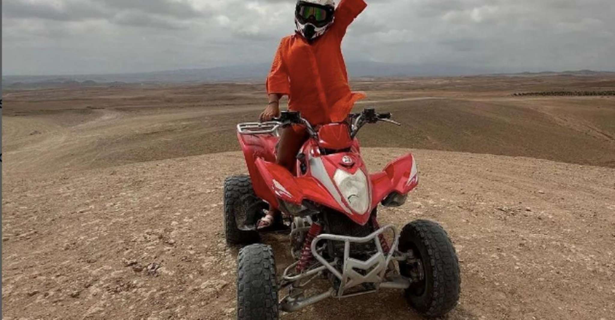 Quad biking in Agafay Desert with Lunch - Housity