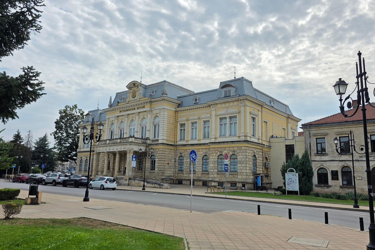 Bucharest: Bulgaria guided half-day trip