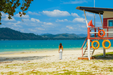 Phuket : Excursion privée de luxe en bateau à longue queue dans la baie de Phang NgaProgramme A