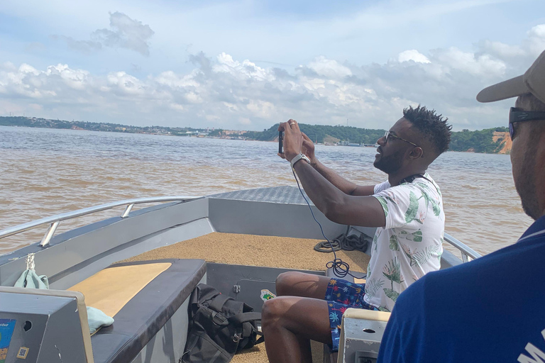 Manaus: Meeting of the Waters Private Bootstour