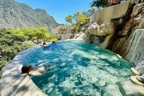 Von Mexiko-Stadt aus: Tolantongo-Grotten und Blaue PoolsAus Mexiko-Stadt: Grutas de tolantongo y pozas azules