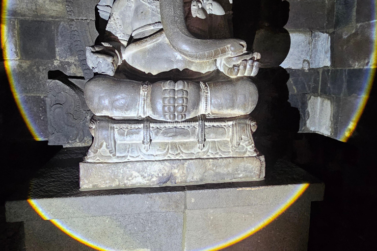 Yogyakarta Airport: Borobudur Climb & Prambanan Guided Tour