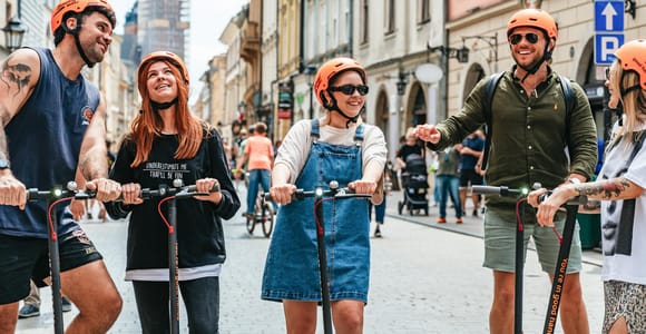Krakow: Guided E-Scooter City Tour with Food Tastings