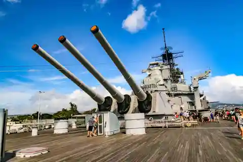 Oahu: Pearl Harbor Battleship Tour