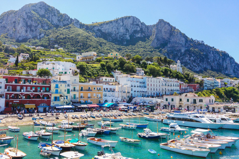 Au départ de Sorrente : Capri, Anacapri et la Grotte bleue (journée complète)