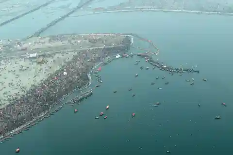 Prayagraj Day Tour (Triveni Sangam) from Varanasi