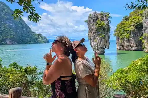 Khao Lak: Premium Tour to James Bond & Koh Panyi with Lunch