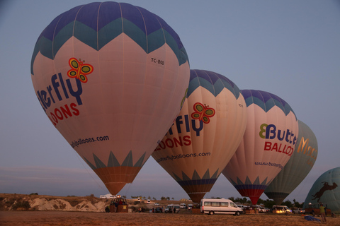 Goreme : vol en montgolfière au lever du soleil avec certificat de volVol en montgolfière à Goreme au lever du soleil