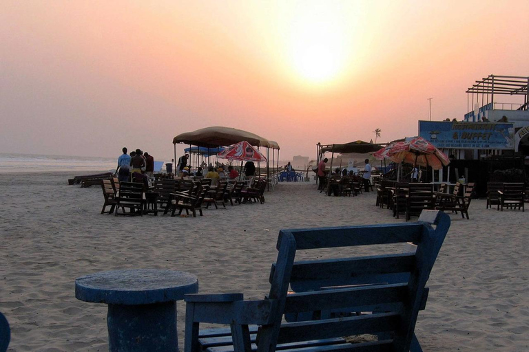 Accra: Sunsets, Famous Beaches & Bars Tour with a Free Drink