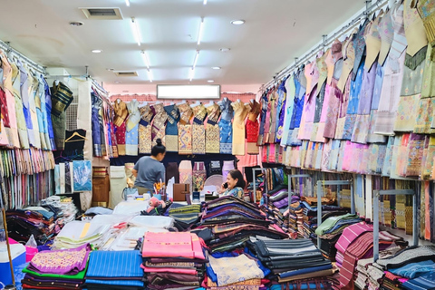 Vientiane Prefecture: City Walking Tour with Missions 4 hours walking Tour