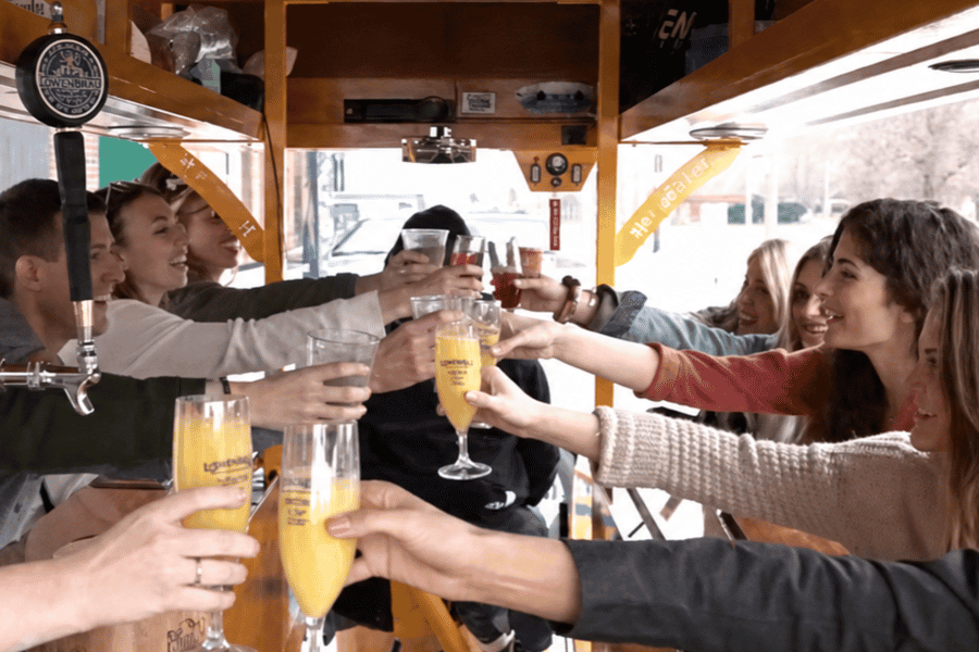 Detroit: HandleBar-Fahrradtour mit Brunch-Pause. Foto: GetYourGuide
