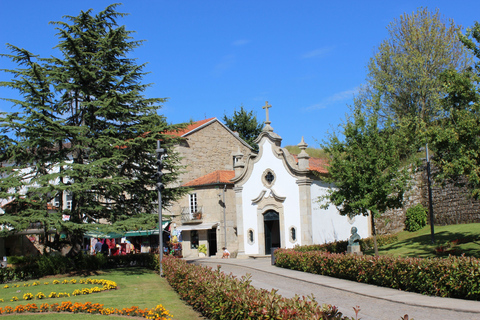 Porto: Santiago de Compostela Tour & Exclusive E-Book