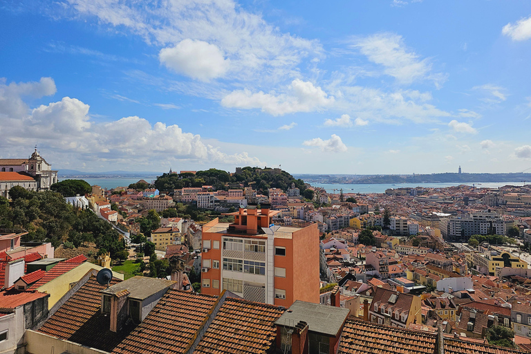 Lisboa: city tour histórico e alfama 90 minutos de tuktuk