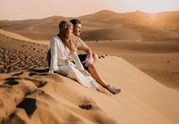 Dubai, Deserto Safari, barbecue, spettacoli, Camel Ride & Sand Boarding - Hizvo