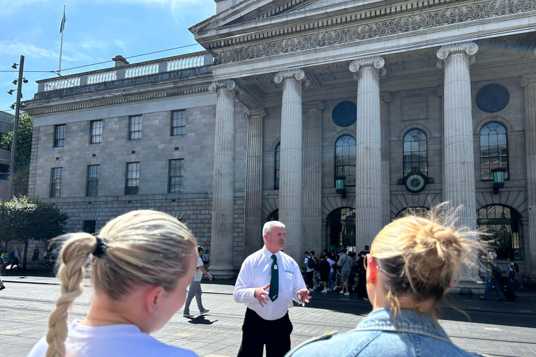 都柏林：与本地导游一起探索历史与亮点步行游都柏林：与当地导游一起漫步历史与亮点