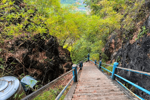 Krabi : Visite du temple de la grotte du tigre au coucher du soleil