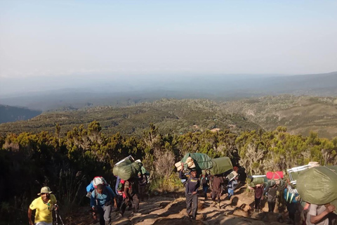 Best 3-Day Mount Meru Hike | ISMANI TOURS & SAFARIS