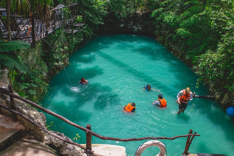 Puerto Morelos: Tour of two cenotes with lunch included. Mayan Museum and Cenotes Tour - Cancun Transportation