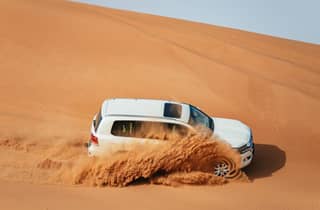 Dubai: Jeep-Wüstensafari, Kamelritt und Quad Bike Tour